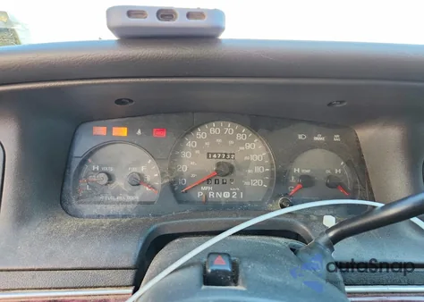 2000 Mercury Grand Marquis Gs from USA, damaged, VIN 2MEFM74W3YX623713